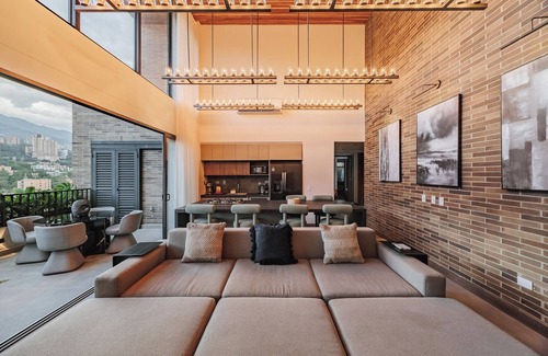 La Florida Appartement | 2-story 2470 sqft duplex with breathtaking view to El Poblado