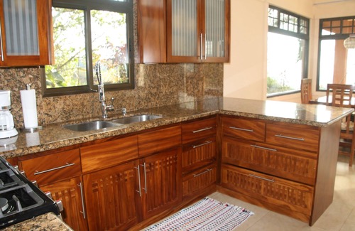 San Ramon Villa | Maison de luxe de 2 étages, vues spectaculaires, sites centraux pour le Costa Rica, option B & B