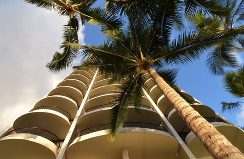 Waikiki Station Balnéaire | Penthouse 2 étages 3 chambres, 3 salles de bain avec vue sur l'océan - Lagoon Tower HGVC Hawaiian Village
