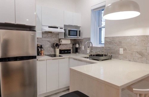 Plateau Mont Royal Appartement | #2 - Studio/Plateau/St-Denis/SelfCheck-In/AC/TV