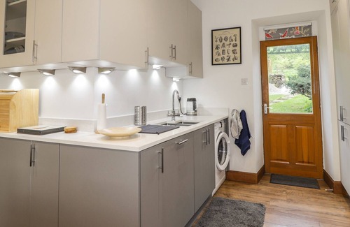 Dingwall Cottage | 2 Swordale Cottages, EVANTON