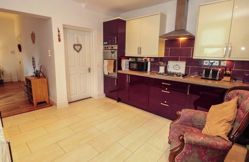 Calder Bridge Cottage | 2 THE CRESCENT, pet friendly, character holiday cottage in Seascale