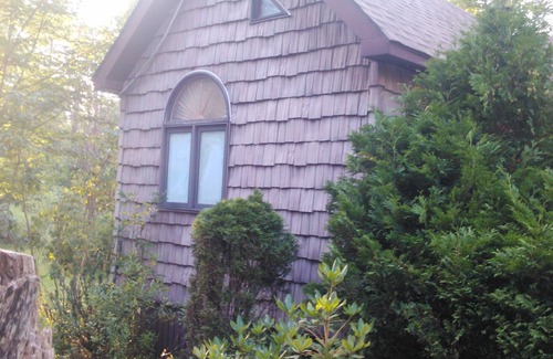 Lake Erie Beach Cottage | 1 * Angola Rental "The HideAway" Disponibilité toute l'année. Buffalo Bills Weekends !!