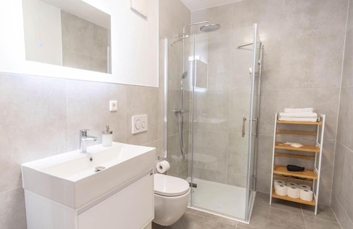 Ost Appartement | 2 Zimmer Appartement 63qm Nähe Paunsdorf Center