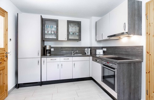 Kroepelin Appartement | 2- Zimmer- Ferienhaushälfte Lucky 1 - Familien Ferienhof Lucky bei Kühlungsborn OFC 08