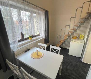 Hajek u Uhrinevsi Lit Et Petit-Déjeuner | 20 m² Chambre d'hôtes ∙ 4 personnes