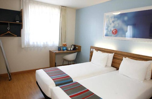Manises Hôtel | 20 m² Hôtel ∙ 127 personnes
