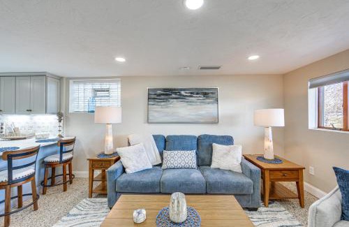 Natrona Appartement | 20 Mi to Pittsburgh Natrona Heights Apt
