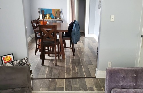 Chatham Appartement | 20 mins to downtown or Indiana