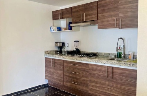 Morelia Maison | 20 minutes from downtown! Ideal house for couples with game room and dining room.