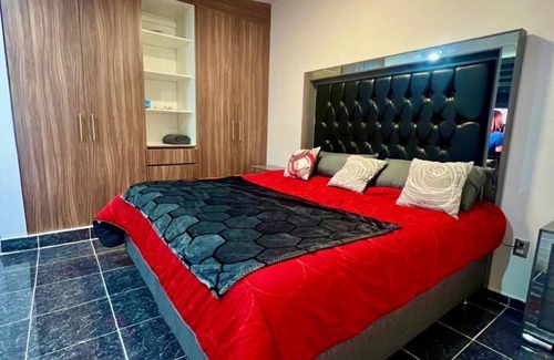 Morelia Maison | 20 minutes from downtown! Ideal house for couples with game room and dining room.