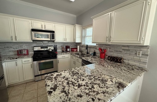 Flower Mound Maison | 20% OFF 3BD/2BA Entire House Flower Mound FL021
