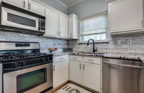 Flower Mound Maison | 20% OFF 3BD/2BA Entire House Flower Mound FL021