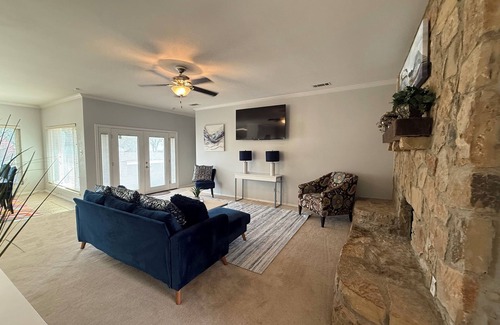 Flower Mound Maison | 20% OFF 3BD/2BA Entire House Flower Mound FL021