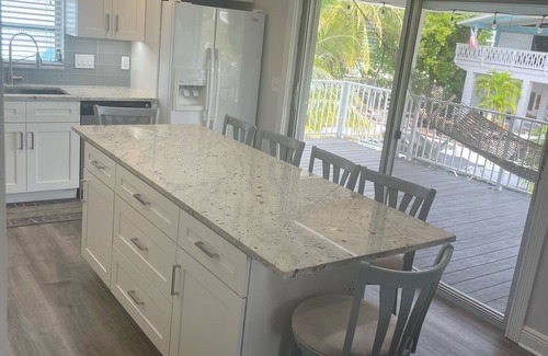Cutthroat Harbor Estates Maison | 20% off November/December 2025 Boater's paradise! Ice machine, bait freezer