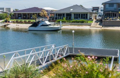 Yamba Maison | 20 Taine - Oceanstays - Jetty & Pet Friendly