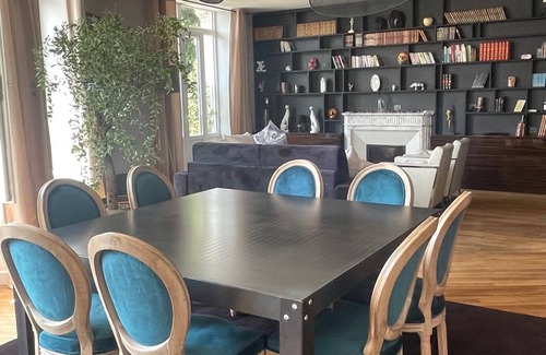Epinal Appartement | 200 m² Appartement ∙ 3 chambres ∙ 8 personnes