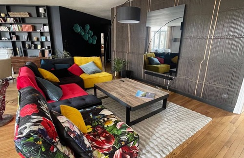 Epinal Appartement | 200 m² Appartement ∙ 3 chambres ∙ 8 personnes