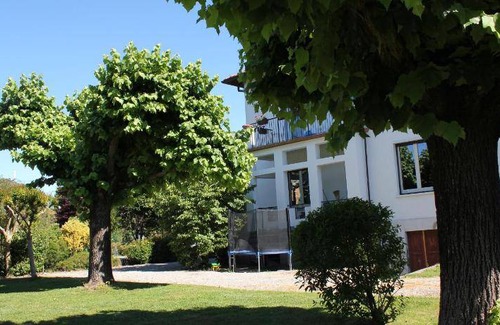 Travedona-Monate Lit Et Petit-Déjeuner | 200 m² Chambre d'hôtes ∙ 3 chambres ∙ 11 personnes