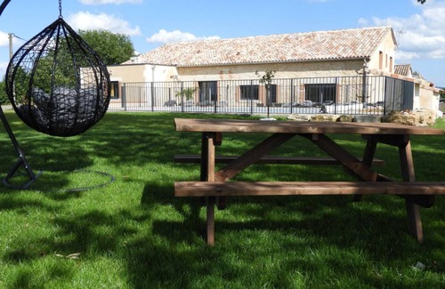 Puygouzon Maison | 200 m² Gîte ∙ 5 chambres ∙ 14 personnes