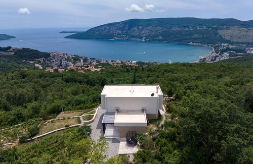 Trebesinj Villa | 200 m² Villa ∙ 4 chambres ∙ 8 personnes