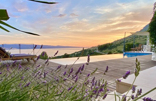 Mimice Villa | 200 m² Villa ∙ 4 chambres ∙ 8 personnes
