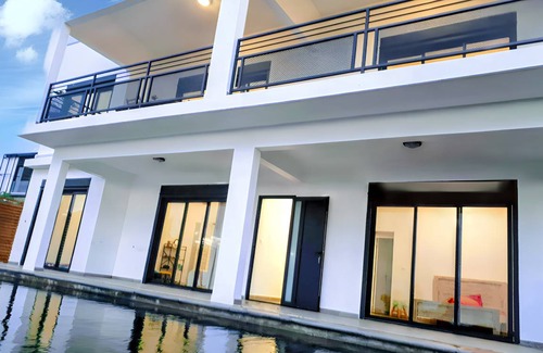 La Possession Villa | 200 m² Villa ∙ 5 chambres ∙ 10 personnes