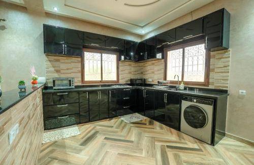 Aghouatim Villa | 2000 m² Villa ∙ 1 chambre ∙ 10 personnes