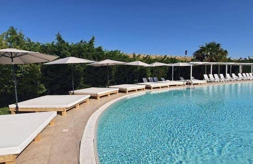 Metaponto Villa | 2000 m² Villa ∙ 4 chambres ∙ 14 personnes