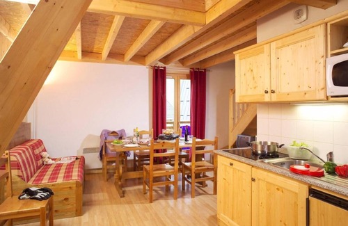 Saint-Sorlin-d'Arves Appartement | Wifi, remise en forme, piscine, terrasse, balcon, parking, 50-60m², Saint Sorlin d'Arves
