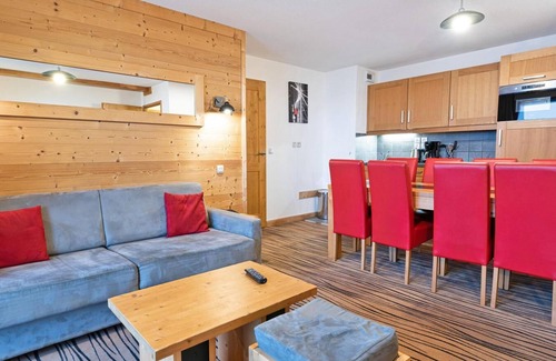 Les Saisies Appartement | 300m des commerces, piscine, sauna, hammam, terrasse, balcon, télévision, casier à ski, 50m²