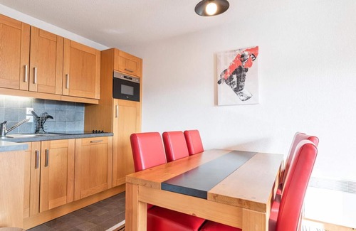 Les Saisies Appartement | 300m des commerces, piscine, sauna, hammam, terrasse, balcon, télévision, casier à ski, 50m²