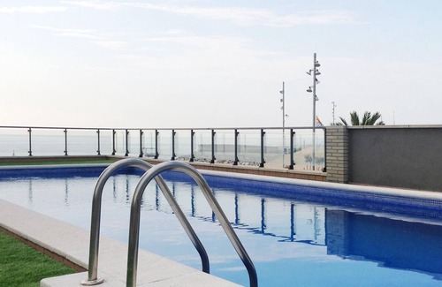 Badalona Appartement | 201. Badalona New Beach Patí