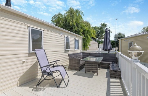 Westmarsh Maison | 2021: 12ft-wide caravan ideal for families with one double and two twin.