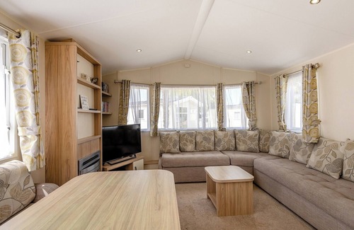 Westmarsh Maison | 2021: 12ft-wide caravan ideal for families with one double and two twin.