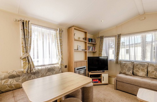 Westmarsh Maison | 2021: 12ft-wide caravan ideal for families with one double and two twin.