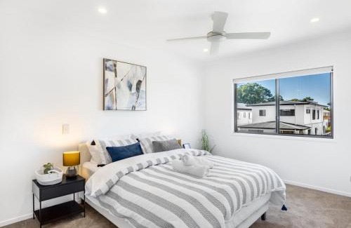 Sunnybank Hills Maison | 2024 Brand-new 5BR Comfort House in SunnybankHills