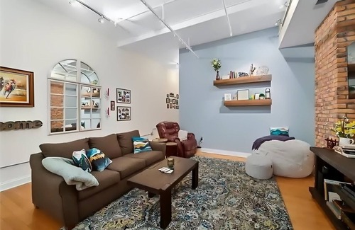 Downtown Pittsburgh Copropriété | 2026 NFL Draft-Ready Condo in the heart of Downtown Pittsburgh!