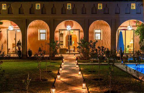 Oulad Yahia Lagraire Hôtel | 205 m² Hôtel ∙ 7 personnes
