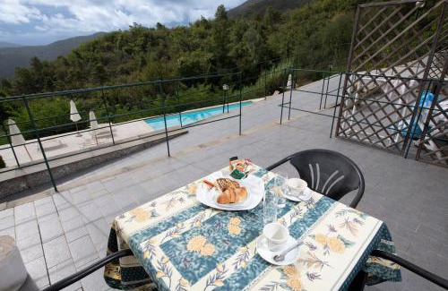 Leivi Appartement | 208 - Appartamento Quercia, Giardino e Piscina - Residence Cherry House