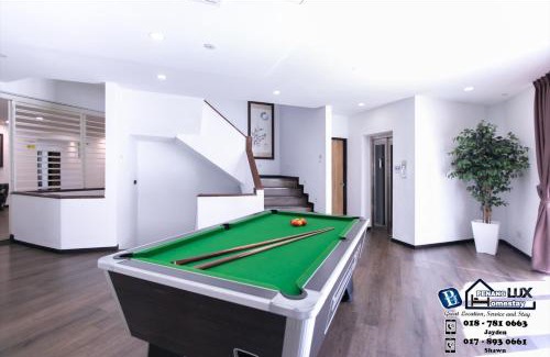 Bayan Lepas Maison | 20BR SwimmingPool Villa Golf View Snooker BBQ