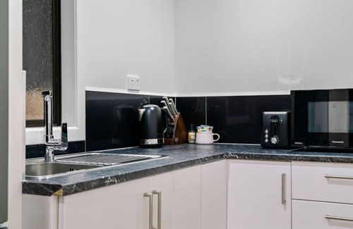 Titirangi Appartement | A 1BR slice of Titirangi Heaven | WiFi | Netflix