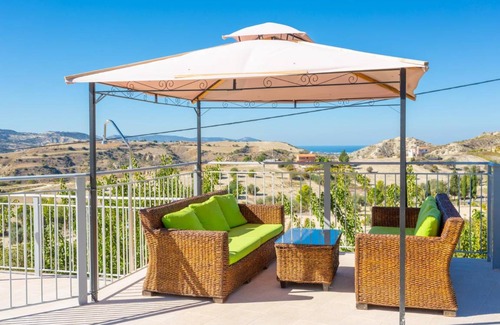 Pano Arodhes Villa | 210 m² Villa ∙ 4 chambres ∙ 9 personnes
