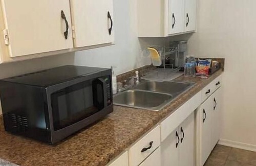 Enid Maison | 2105 Quiet 2 Bed/1 Bath Duplex,1 King and 1 Queen