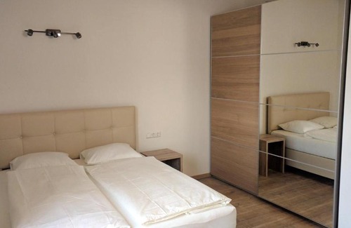 Klagenfurt am Woerthersee Appartement | 212 St Petersburg, Studio Apartment, 27m2, 1-2 Pers