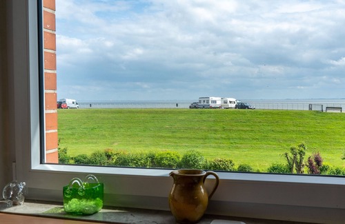Innenhafen Appartement | 213 Fewo Jadeglück - 213 Apartment Jadeglück with balcony, sea view, elevator
