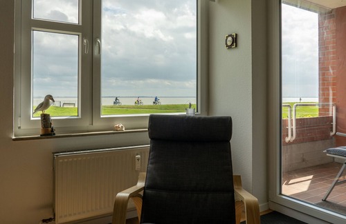 Innenhafen Appartement | 213 Fewo Jadeglück - 213 Apartment Jadeglück with balcony, sea view, elevator