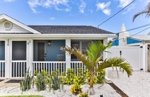 Boardwalk Maison | 216 Kirkland Suite 2 - 2-1 Beachside Pool Home!