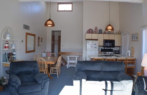 Townsend's Inlet Copropriété | 217 77th Street East
