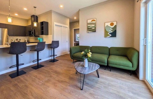 Dunellen Appartement | 223 Brand New 2 Bdrm, 2 BATH, 1 Liv, 1 Kith
